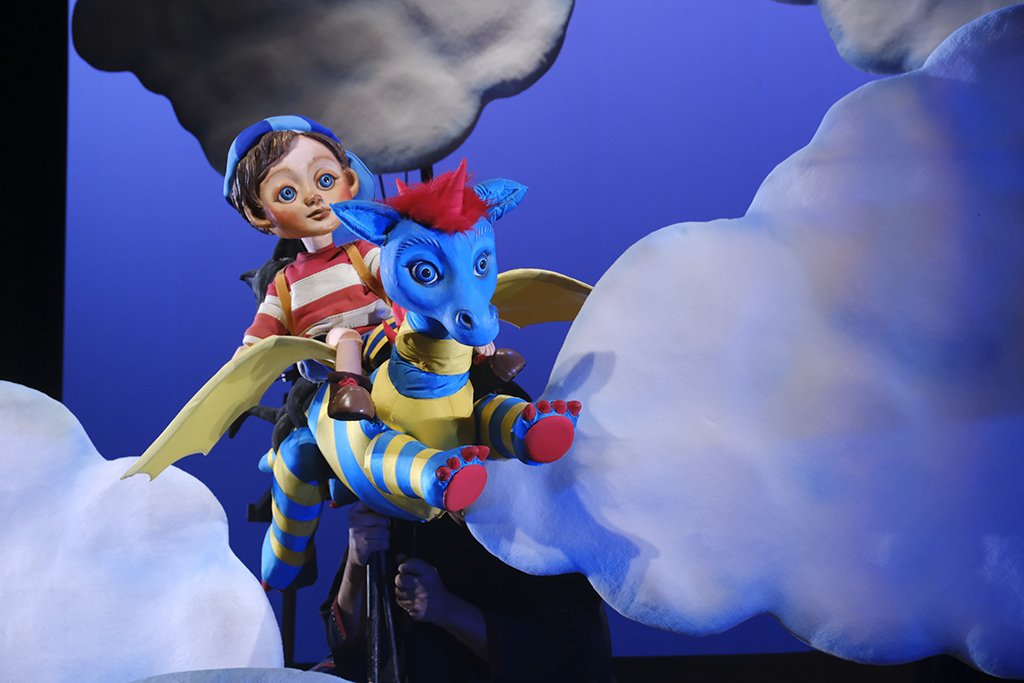 人形劇団プーク公演<br>『エルマーとりゅう』<br>～カナリア島のぼうけん～